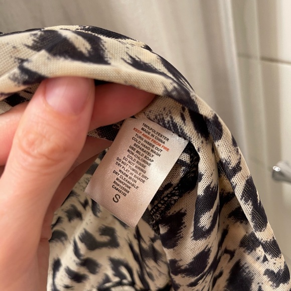 Animal print cardigan, size small - Picture 4 of 4